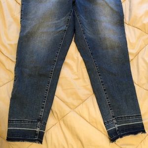 Maurices Crop Skinny Jeans
